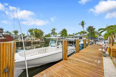220 SE 10th Street, Pompano Beach, FL 33060 - Photo 29
