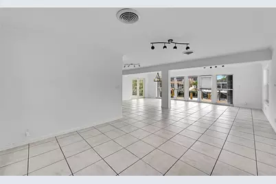 220 SE 10th Street, Pompano Beach, FL 33060 - Photo 5