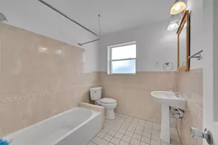 220 SE 10th St, Pompano Beach, FL 33060 - Photo 25