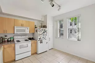 533 NE 3rd Ave, Fort Lauderdale, FL 33301 - Photo 13