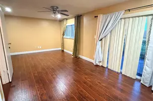 16 Spinning Wheel Ln, Tamarac, FL 33319 - Photo 11