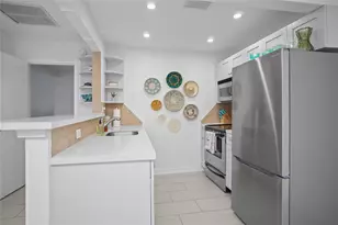 3212 NE 12th St, Pompano Beach, FL 33062 - Photo 9