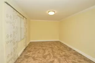 10762 La Placida Dr, Coral Springs, FL 33065 - Photo 11