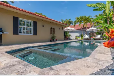 1227 Seagrape Circle, Weston, FL 33326 - Photo 17