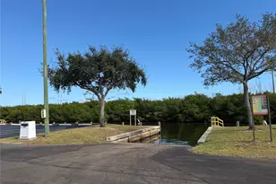 206 NE 5th Ave, Dania Beach, FL 33004 - Photo 27