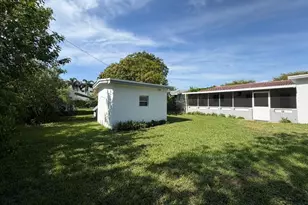 206 NE 5th Ave, Dania Beach, FL 33004 - Photo 13