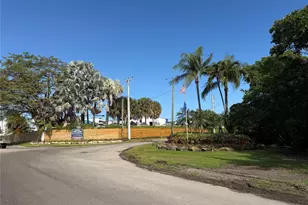 206 NE 5th Ave, Dania Beach, FL 33004 - Photo 13