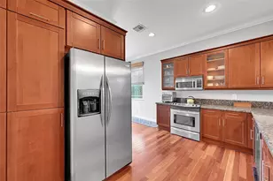 1110 SE 4th Ave, Fort Lauderdale, FL 33316 - Photo 5