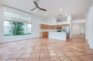 2466 Bay Isle Ct, Weston, FL 33327 - Photo 17