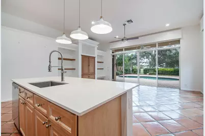 2466 Bay Isle Court #2466, Weston, FL 33327 - Photo 9