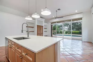 2466 Bay Isle Ct, Weston, FL 33327 - Photo 9