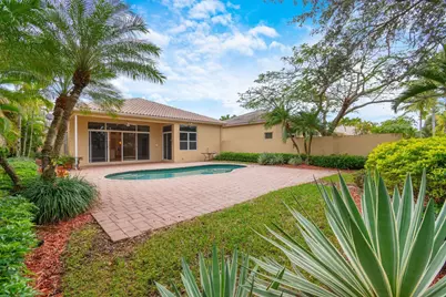2466 Bay Isle Court #2466, Weston, FL 33327 - Photo 5