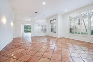 2466 Bay Isle Ct, Weston, FL 33327 - Photo 11