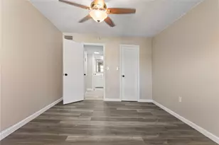 2720 N Pine Island Rd, Sunrise, FL 33322 - Photo 37