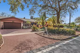 2116 NE 62nd St, Fort Lauderdale, FL 33308 - Photo 9