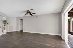 414 SW 205th Ave, Pembroke Pines, FL 33029 - Photo 15