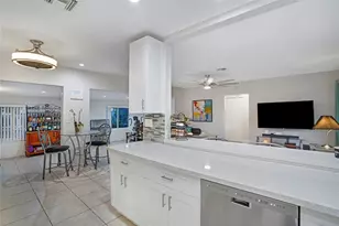 954 NE 26th Ave, Pompano Beach, FL 33062 - Photo 27