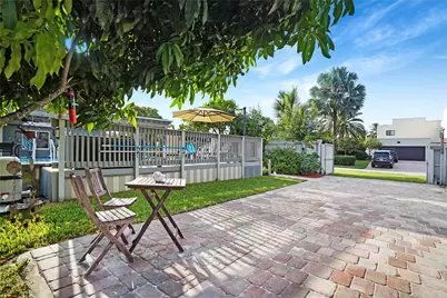 954 NE 26th Avenue, Pompano Beach, FL 33062 - Photo 43