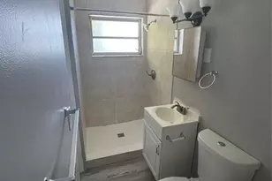 3361 NE 16th Ave, Oakland Park, FL 33334 - Photo 9