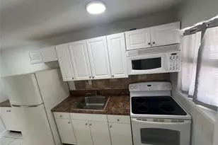 1113 SW 15th Terrace, Fort Lauderdale, FL 33312 - Photo 5