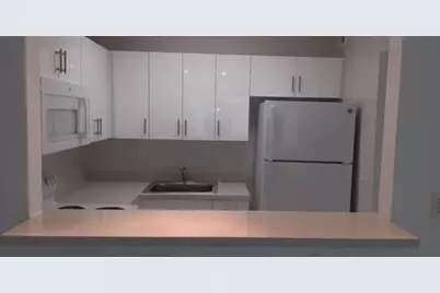 101 SE 6th Avenue #3, Pompano Beach, FL 33060 - Photo 9