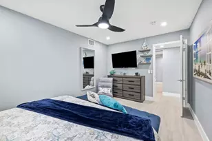 2201 N Surf Rd, Hollywood, FL 33019 - Photo 41