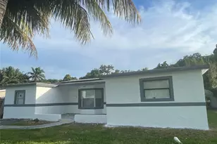 3290 NW 39th St, Lauderdale Lakes, FL 33309 - Photo 9