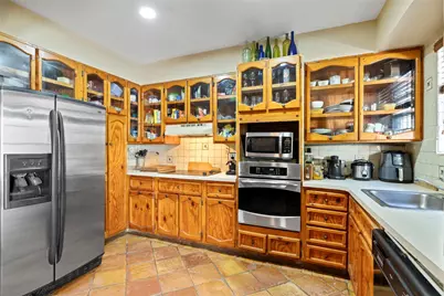 9600 N Miami Avenue, Miami, FL 33150 - Photo 13