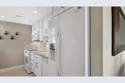 888 Intracoastal Drive #6F, Fort Lauderdale, FL 33304 - Photo 7