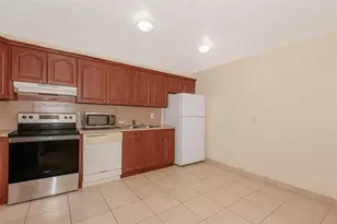 4065 SW 51st St, Davie, FL 33314 - Photo 7