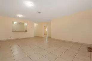 4065 SW 51st St, Davie, FL 33314 - Photo 11