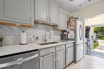 2755 NE 28th Avenue #A4, Pompano Beach, FL 33064 - Photo 9