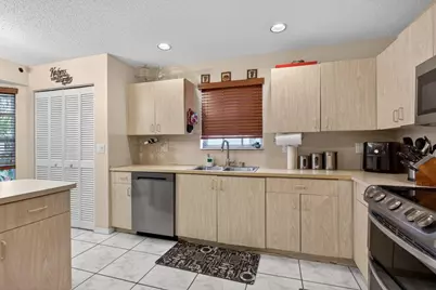 3071 NW 71st Avenue, Margate, FL 33063 - Photo 27