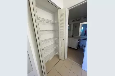 3001 W Rolling Hills Circle #608, Davie, FL 33328 - Photo 17