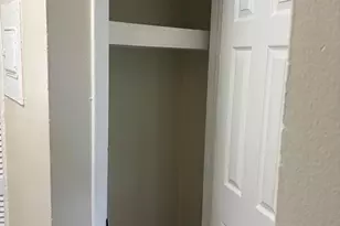 5811 NW 17th Pl, Sunrise, FL 33313 - Photo 11