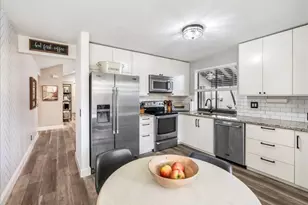 2164 Montpeliar, Weston, FL 33326 - Photo 13