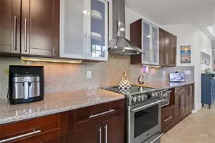 732 NE 15th Ave, Fort Lauderdale, FL 33304 - Photo 9