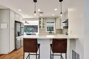 4750 NE 8th Terrace, Oakland Park, FL 33334 - Photo 9