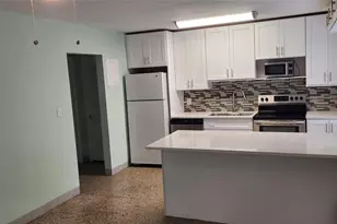 35 NE 20th Ave, Pompano Beach, FL 33060 - Photo 13