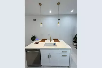 8455 NW 190th Terrace, Hialeah, FL 33015 - Photo 9