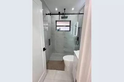 8455 NW 190th Terrace, Hialeah, FL 33015 - Photo 17