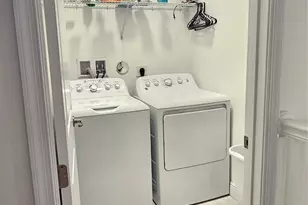 1765 NW 124th Pl, Pembroke Pines, FL 33028 - Photo 31