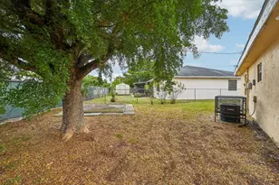 5618 Cinnamon Dr, West Palm Beach, FL 33415 - Photo 25