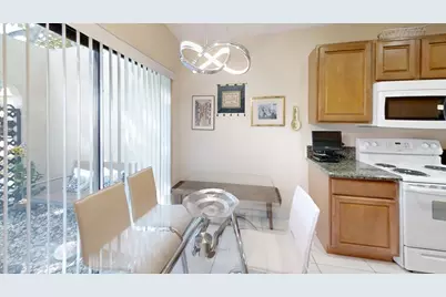 8460 Casa Del Lago #E, Boca Raton, FL 33433 - Photo 7