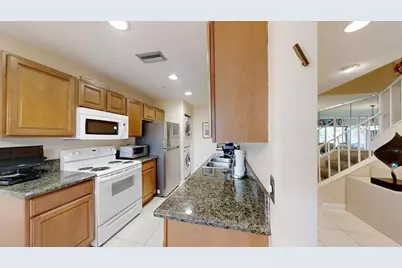 8460 Casa Del Lago #E, Boca Raton, FL 33433 - Photo 5