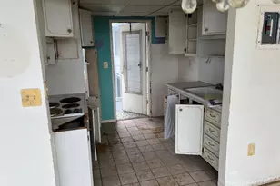 7800 Carlyle Ave, Miami Beach, FL 33141 - Photo 13