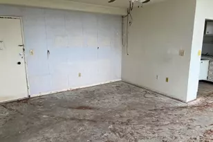 7800 Carlyle Ave, Miami Beach, FL 33141 - Photo 11