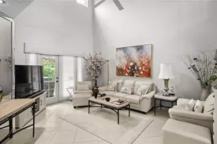 11431 Lakeview Dr, Coral Springs, FL 33071 - Photo 9