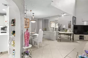 11431 Lakeview Dr, Coral Springs, FL 33071 - Photo 3