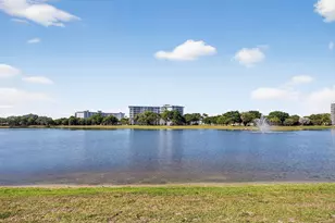 2801 N Palm Aire Dr, Pompano Beach, FL 33069 - Photo 35